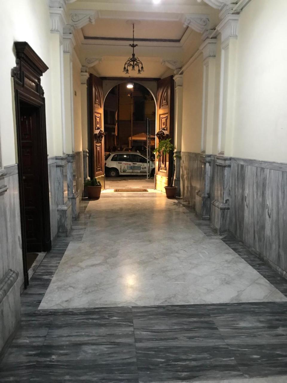 Napoli Downtown Bed & Breakfast Екстериор снимка